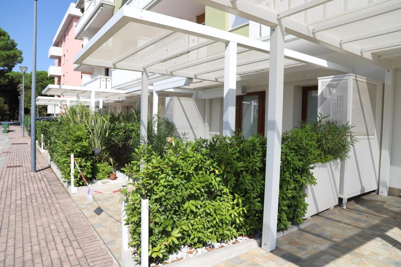 Condominio Diana Est- Gemini Bibione Eksteriør bilde