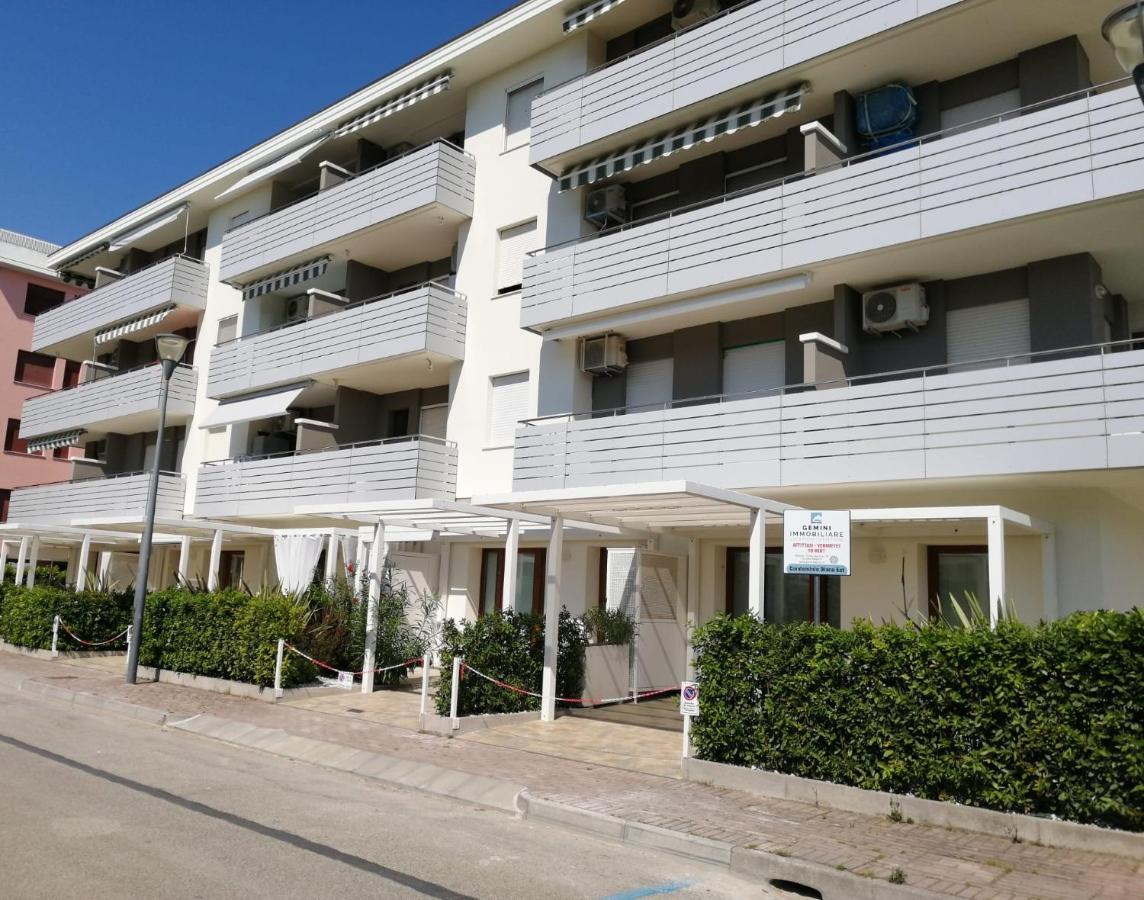 Condominio Diana Est- Gemini Bibione Eksteriør bilde